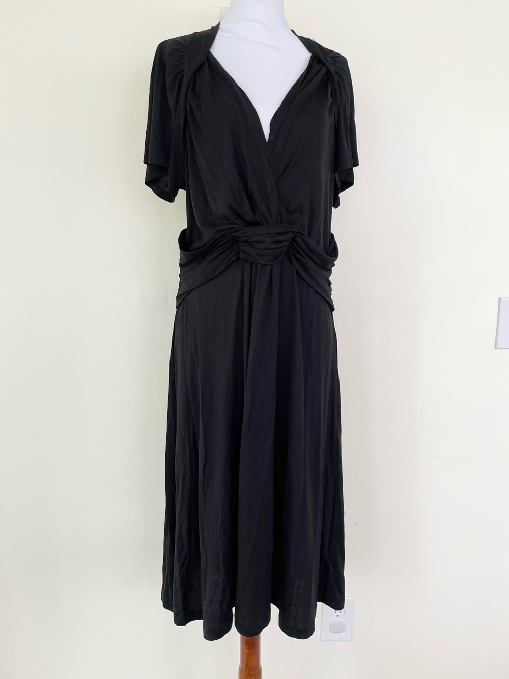 Banana Republic 100% Silk Y2K Vneck Short Sleeve Midi Dress Black XL Extra Large